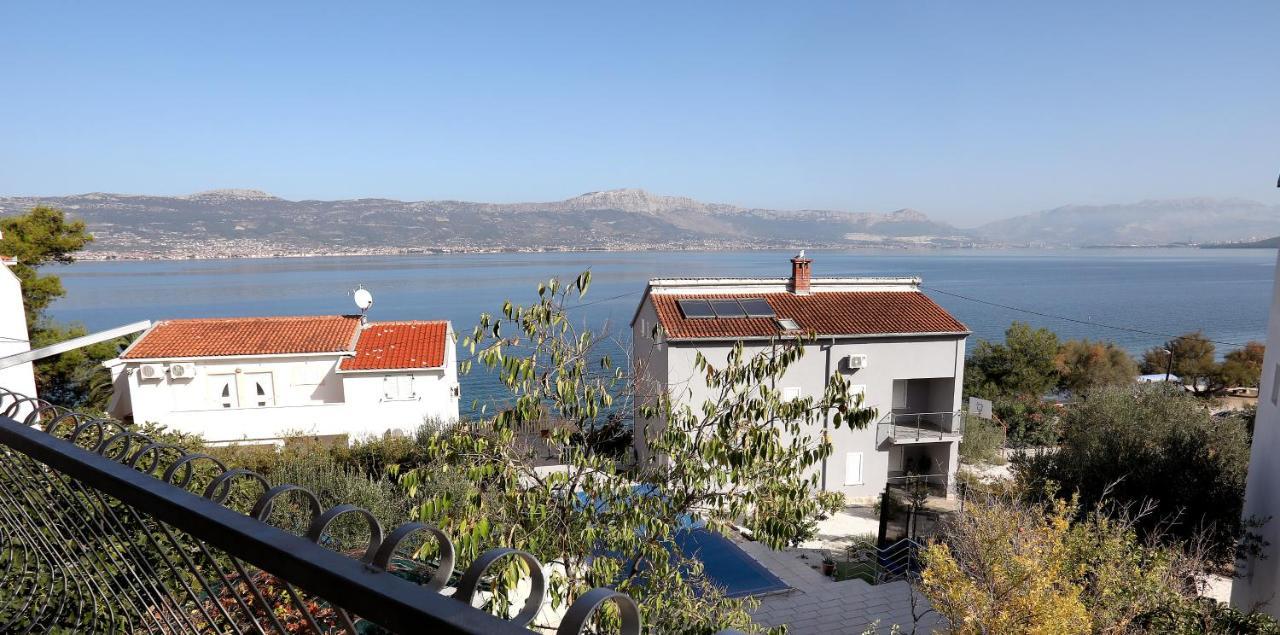 Apartman Karaga Traù Esterno foto