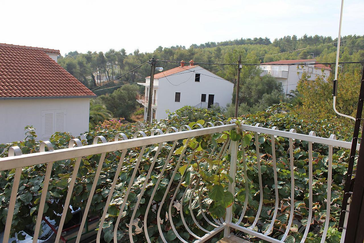 Apartman Karaga Traù Esterno foto